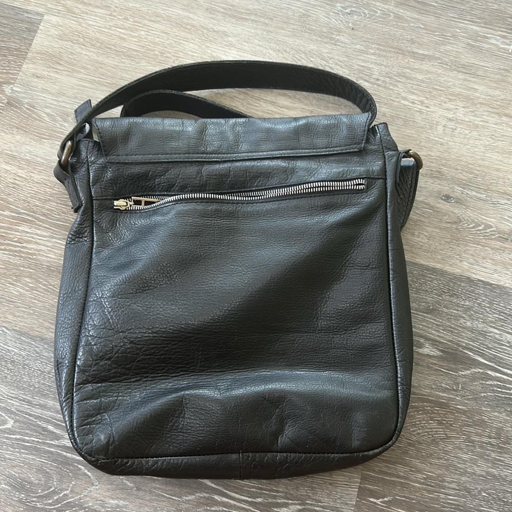 Black bag /murse. 100% leather. Made in Ecuador. - Picture 4 of 11